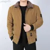 Giubbotti da uomo 2022 Inverno Uomo Foderato in cotone caldo sciolto Parka Cappotto Casual Velluto a coste Corto Giacca maschile Uomo Solido Giacca a vento Zip Abbigliamento L220830