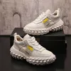 Designer britannico Abito da sposa Scarpe da festa Autunno Vulcanized Lace Up Sneakers casual traspiranti Punta tonda Fondo spesso Business Driving Mocassini da passeggio J17