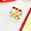 Anneaux de créateurs anneaux pour les femmes Love Gold rempli / plaquettes femme Titanium Steel Band Bijoux Cadeau de mariage Agagement ongles