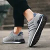 Kleding Schoenen Sneakers Heren Casual Licht Suède Klassieke loopschoenen Outdoor Ademend Mesh Jogging Sport 220829