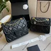 2022ss French Women Trend Woven Designer Shoulder Bag Diamond Lattice Quilted Leather Crossbody Tofu Fashion Retro Cosmetic Handbag Suitcases Fanny Pack 20 23cm