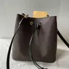 M44022 Designer Handv￤ska Kvinnor Hink Bag Monograms Canvas L￤der axelp￥sar H￶gkvalitativ Vintage Luxury Color Crossbody DrawString Purse