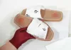 A1 New Cross Cross Roman Slippers Sandals Shoes Pearl Snake Slide Summer Wide Flat Lady Canvas Luxurys Designers Slipper