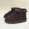 Vente chaude classique raquettes Mini U5854 femmes enfants bottes de neige d'hiver garder au chaud Noot dernière mode en peau de mouton peau de vache en cuir véritable bottes en peluche