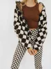 Kvinnorjackor Yozou 2021 Vintage Warm Winter Brown White Plaid Kvinna Teddy Coat Women Streetwear Zipper Kpop Oversize Clothes Padded Jackets T220830