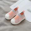 Primeros caminantes Zapatos para niños pequeños Primavera Niñas Niños Casual Cómodo Bebé Niños Antideslizante Suave Fondo Color Zapatillas de deporte 220830