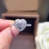 Hartvormige Zirconia Halo Solitaire Ring Promise Wedding Engagement Ring