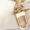 Moda Marka Altın Anahtarlık Yeşil Mektup Aşk Çilek Anahtarlıklar Kolye Anahtar Toka Bayanlar Çanta Anahtarlık Aksesuarları 2208316D