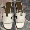 صندل المصمم بالنعال الفاخرة العلامة التجارية لشرائح جلدية أصلية تتخبط أحذية أحذية أحذية أحذية مدرب مع صندوق وعلم الغبار بواسطة DQ01 001