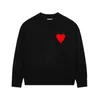 Suéteres para hombres Moda de París Diseñador para hombre Punto bordado Corazón rojo Color sólido Gran amor Cuello redondo Manga corta Una camiseta para y mujeres Mantenga caliente