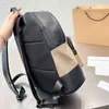 Sırt çantası tasarımcıları çanta kadınlar lüks kitap çantaları kadın moda all-fatch büyük kapasiteli çok işlevli okul çantası geri paketi 220830