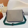 Borsa a tracolla da uomo con corriere notturno Borsa con patta di design Chiusura con fibbia magnetica Borsa a mano da uomo in tela con tracolla a tracolla in tessuto a righe