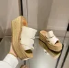 Buty na zewnętrzne buty kobiety Chioe Cloe Woody Tote Mules Płaskie sandały Slajdy Designerskie Kapcie na płótnie Beige White Black 09c1d