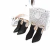 Designer Womans kl￤nningskor Ballet Rivet High Heels Boots Luxury Leather Flat Toe Pointed Roman Sandals Ladies Work Wedding Party Heatsshoes