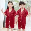 Sommarpyjamasupps￤ttningar f￶r flickor Silk Satin Top Pant Kort ￤rm Solid Silky Pyjamas Nightgown Children Sleepwear For Boys kl￤der 20220831 E3