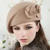 Bérets mode femmes béret chapeau pour bonnet femme casquette fleur français Trilby laine douce hôtesse de l'air gorras planas 221130