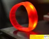 التحكم في الصوت LED سوار وميض الضوء لأعلى bangle الموسيقى المعصم تنشيط ليلا الضوء النشاط النشاط الحزب بار ديسكو الهتاف لعبة DHL