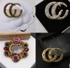 Merk Luxurs Ontwerp Broche Vrouwen Crystal Rhinestone G Letters Broches Pak Pin Mode-sieraden Kleding Decoratie Accessoires