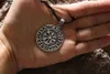 Anhänger Halsketten 20pcs Großhandel Nordsymbol Vikes Vegvissir Rune Circle Amulett Männer Halskette großer Wikinger -Kompassstein auf Stammes