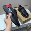 Designer Casual Shoes Men's Walking Shoes Low Patent Leather Flat Black Blue Mesh Spets Nylon Outdoor Slide Sneakers Storlek 39-44