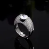Anneaux de mariage magnifique 8mm Rond cristal pour les femmes plaqué argent brillant mariée blanc Zircon anneau bijoux à la mode en gros