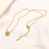 Collier Design de luxe Plaqué Or 18K Marque Colliers en Acier Inoxydable Chaîne Ras du Cou Lettre Pendentif Mode Femmes Bijoux de Mariage Accessoires Amour Cadeaux AA1959