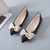 Платье обуви модные кожаные женщины Spring Elegant Classic Pointed Poms Complive Bow Office для женщин 221130