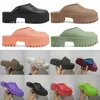 Rubber Slippers Outdoor Peep Casual Slipper Womens Outdoor Sandals Women Summer Designer Canvas Cross Toe Plat Woody Letter Stylist Size 35-42