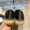 2023 NEUE Damen Jacquard-Espadrille-Designer-Flache Schuhe Leder-Espadrilles-Loafer Canvas Fashion Lady Girls Weißes Kalbsleder Freizeitschuhe mit Logo Größe 35-41