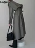 Kvinnor s jackor lautaro Spring Autumn Long Grey Pu Leather Trench Coat för kvinnor Raglan Sleeve Belt Runway Luxury Designer European Fashion 221130
