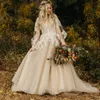 Country A-Line Tulle Wedding Dress V Neck Long Puffy Seces Lace Appliques Beige and Ivory Plus Size Size Brudklänningar Sexig öppen baksida Vestido de Novia