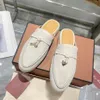 Pour femmes Loro Piana Casual Slippers Classic Sandals Locs Chaussures Flat Slides Dreigners Designers High Elastic Beef Tendon Bottom Taille 35-42