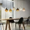 Kolye lambaları Modern çok renkli cam abajur hafif sanat süspansiyon aydınlatma LED tavan yemek odası dekorasyon asılı