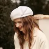 Berretti Autunno Inverno Elegante berretto di lana Donna Vintage caldo colore solido Lady Retro lana di alta qualità femminile Beanie spesso Cappelli per ragazze 221130