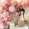 クリスマスの装飾ローズゴールドバルーンガーランドアーチキット結婚式の誕生日バルーンバースデーパーティー装飾キッズベビーシャワーラテックス紙吹雪バロンバロン221201