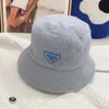 Stilista di moda Cappelli a secchiello per donna Cappellini da uomo P Casquette Bonnet Beanie Berretto da baseball Cappello a tesa larga Berretti Sunmmer Sport invernali all'aperto