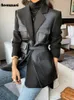 Damenjacken Nerazzurri Herbst Schwarze Wollmischungen Patchwork Lederjacke Frauen mit vielen Taschen Langarm Koreanische Mode Streetwear 221130