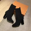 Новые обнаженные ботинки женский черный Martin Boots Paris Fashioner Luxury Luxury Luxury Leathere Loce Sole Mid Barrel