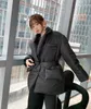 브랜드 여성 다운 디자이너 디자인 파카 파카 검은 옷 재킷 2022 겨울 허리 밴드 수축 스키니 슈트 칼라 여성을위한 따뜻한 코트