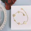 Pulseras de marca de lujo Cadena de joyería de diseñador Pulsera de plata 925 chapada en oro de 18 quilates Pulsera con letras de perlas para mujer Acceso para parejas251E