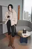 가을과 겨울 따뜻한 여성을위한 브랜드 여성의 다운 디자이너 디자인 다운 재킷 2022 새로운 단색 느슨한 두꺼운 디자인 짧은 코트