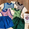 Designer Enfants Vêtements Garçons Filles Vêtements Ensembles Lettre De Luxe T-shirt Enfants Vêtements Décontractés Bébé Enfants D'été Costumes Sportifs