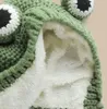 Nouvel enfant drôle tricoté au crochet dessin animé grenouille chapeau mignon polaire épais bonnet fait à la main bébé hiver chaud protection des oreilles casquette laine tricot infantile bonnets casquettes