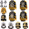 2023 Winter Classic 37 Patrice Bergeron Jersey 88 David Pastrnak 63 Brad Marchand 71 Taylor Hall 73 Charlie McAvoy Hockey Jerseys Zwart Wit Geel Gestikt