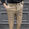 Herrenanzüge YASUGUOJI Britischer Stil Kleid Anzug Hose Mann 2022 Plaid Männer Designer Herren Business Casual Arbeitshose