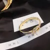 Популярные роскошные браслеты отобранные моды Gold Bangle 18K золотые ювелирные аксессуары Women039s Эксклюзивная вечеринка WEDD5850292