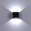 Lampada da parete AC90-260V Indoor Dimming Creativo 6W LED Corridoio Camera da letto quadrata Bianco / Nero