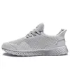 2023 Top Designer OG Mens Running Shoes Fashion Mesh Sports Sneakers 002 Breathable Outdoor Triple White Black Multi Colors Women Comfort Trainers Shoe Chaussuress