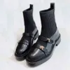 2022 Diseñador Balencaigaity Botas Zapatos Desnudo Negro Punta estrecha Tacón medio Botas cortas largas Zapatos aam