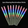 Lager LED Light Up Cotton Candy Cones Colorful Glowing Marshmallow Sticks ogenomträngliga färgglada Marshmallow Glow Stick SS1202